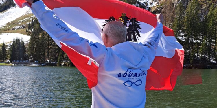 Österreichischer Rekord im Eisschwimmen