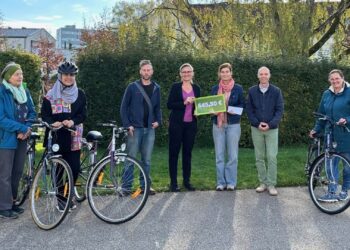 Großzügige Spende an das Fahrrad-Projekt des Mosaik Vöcklabruck