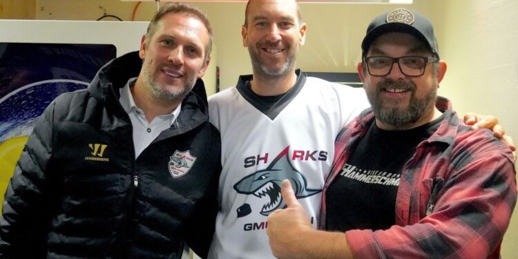 Saisonstart der UEHV Cam4Dent Sharks Gmunden mit einem 5:4 Sieg gegen ATSE Graz erfolgreich geglückt!