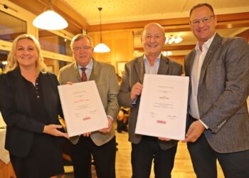 Herbstevent der Traunseewirte – Ehrenurkunden für über 30 Jahre Zusammenarbeit