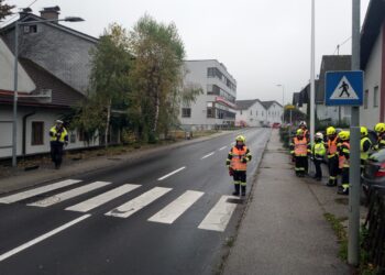 93 neue Verkehrsregler für die Feuerwehren ausgebildet