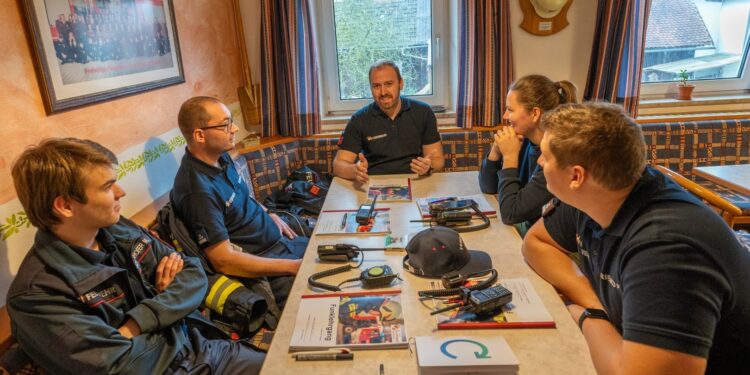 33 neue Funkerinnen und Funker ausgebildet