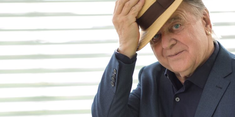 Fulminanter Abschluss für Kabarett-Festival „Lachen verbindet“