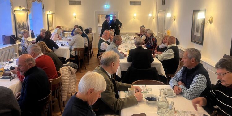 Jahresabschlusssitzung des PV Bezirk Gmunden in kaiserlichen Ambiente!