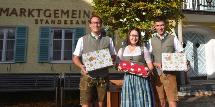 Altmünsterer Landjugend sammelt für Kinder in Not – Aktion „Christkindl aus der Schuhschachtel“