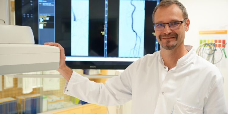 Neue Therapiemöglichkeiten bei „Schaufensterkrankheit“ im Salzkammergut Klinikum Vöcklabruck