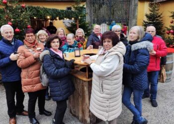 Pensionistenverband Vöcklabruck Ausflug zum Hellbrunner Adventzauber