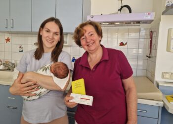 Schutz gegen RSV: Erste Neugeborene im Salzkammergut Klinikum Bad Ischl geimpft