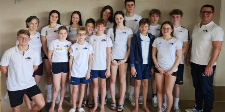 Vöcklabrucker Schwimmer sichern 36 Medaillen und Rang 3 im Medaillenspiegel in Braunau