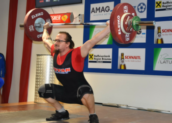 Erfolgreiches Comeback des ASKÖ Vöcklabruck bei Landesmeisterschaften im Gewichtheben