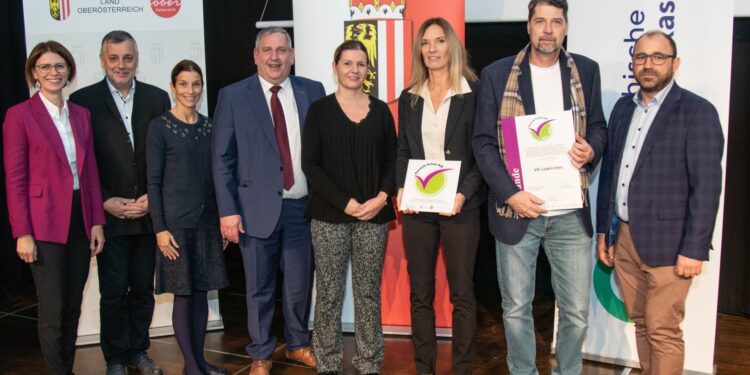 Gütesiegel „Gesunde Schule“ für Volksschule Laakirchen