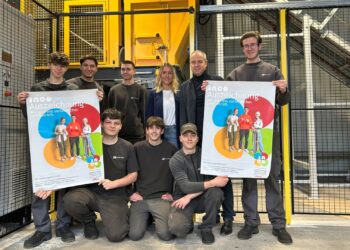 Polytec setzt auf Lehrlinge und Nachhaltigkeit – INEO-Auszeichnung für vorbildhafte Ausbildung