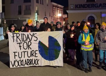 Lichtermeer in der Vöcklabrucker Innenstadt