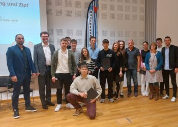 Lehrlinge und Schüler:innen erinnern an die Opfer des Nationalsozialismus im virtuellen Raum