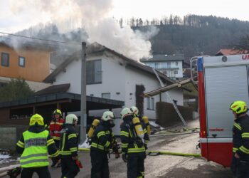 Dachstuhlbrand in Pinsdorf