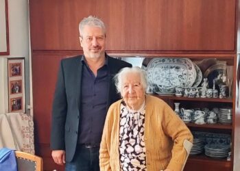 Bürgermeister Alois Six gratulierte Frau Franziska Burger anlässlich ihres 100. Geburtstages