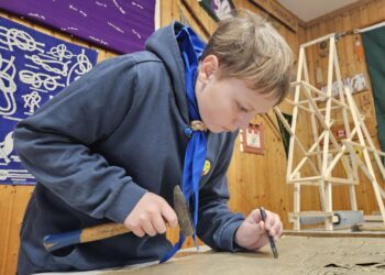 Pfadfindergruppe Bad Ischl bereichert den Glöcklerlauf 2025 mit neuen Kappen