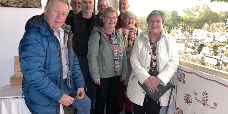 „Derf ma bitte Krippöschaun kemma?“