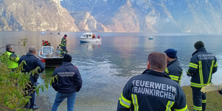 Vermisster Mann tot im Traunsee entdeckt