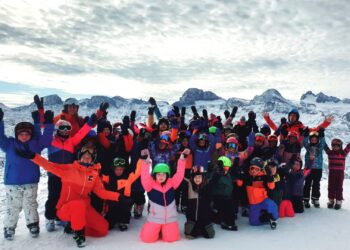 Zwei tolle Tage am Krippenstein: Skitage der Welterbe-Volksschule Hallstatt/Obertraun!