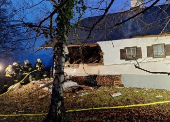 Gebäudebrand nach Explosion in Altmünster