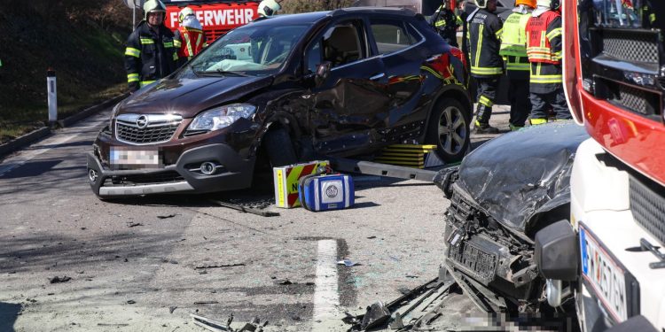 Schwerer Verkehrsunfall in Laakirchen