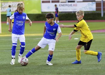 Nachwuchsmannschaften aus Österreich und Deutschland duellieren sich in der Gmundner LSP-Arena