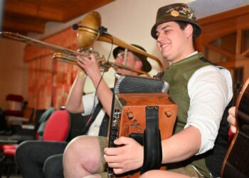 Freundschaft und Teamgeist – Ball der Landjugend Altmünster