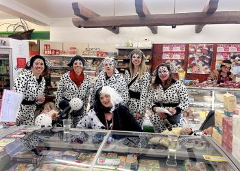 Faschingtag san bald vorbei, doch heut san mir nu all dabei!