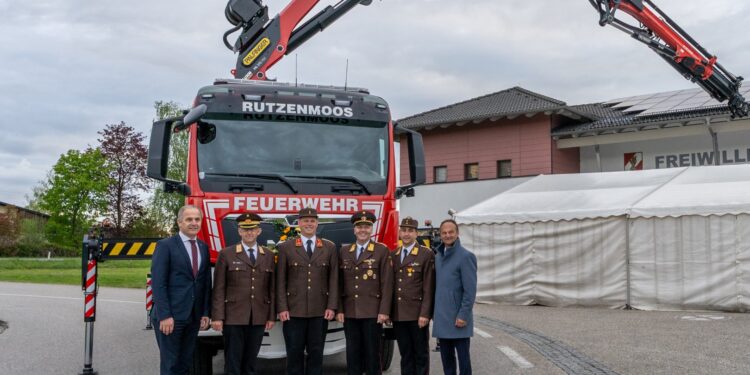 Fahrzeugsegnung LAST – Ein bedeutender Meilenstein für die Freiwillige Feuerwehr Rutzenmoos