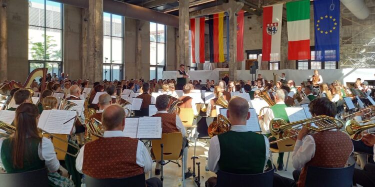 Uraufführung „Requiem ZEMENT“ – Ein Konzert des Gedenkens