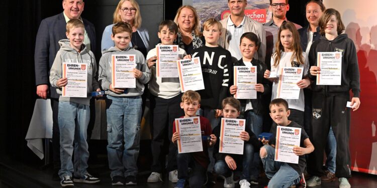 Erfolgreiche Laakirchner Sportler geehrt