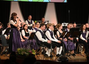 Ein Abend voller Klang und Gefühl – Das Frühjahrskonzert 2025 des Marktmusikvereins Altmünster