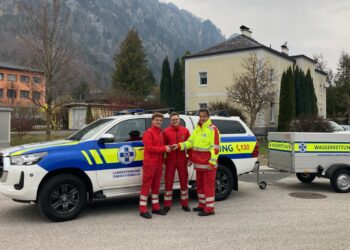 Neues Einsatzfahrzeug für die ÖWR Ebensee