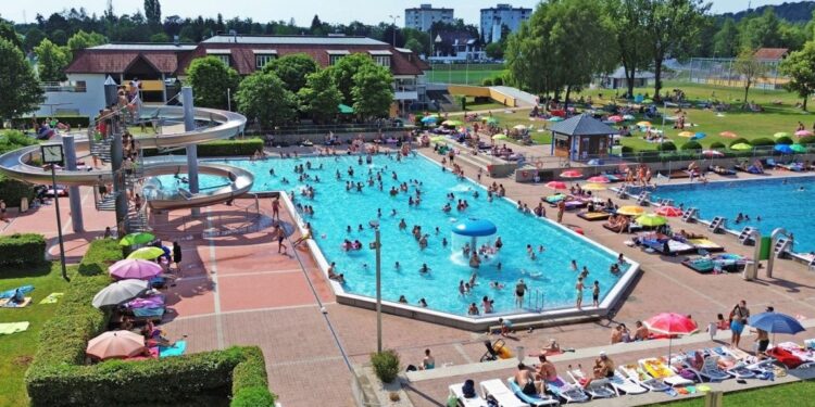 Bademeister dringend gesucht