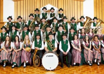 Musikalischer Frühlingsempfang in der Dachsteingemeinde: Frühlingskonzert 2025 der Obertrauner Ortsmusik!