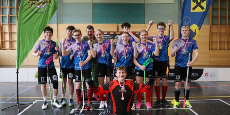 Meistertitel und Finaleinzüge für Ischler Floorballteams