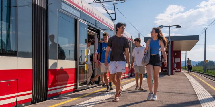 Weiter steigende Fahrgastzahlen bei Lokalbahnen: 3,75 Mio. Fahrgäste im Jahr 2024