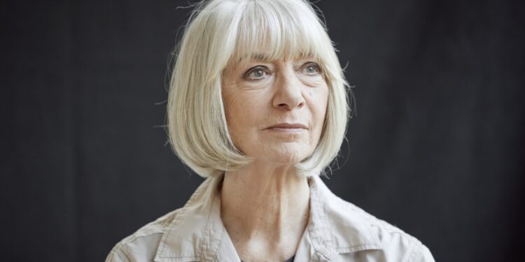 Erika Pluhar: Spät aber doch – Lesung und Gespräch