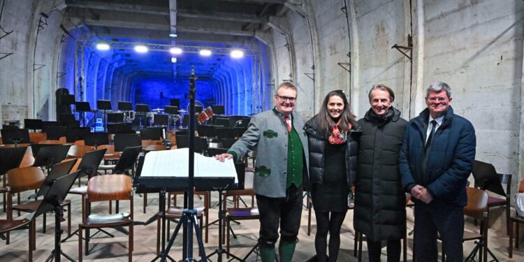 Berührende Uraufführung “Requiem Zement”