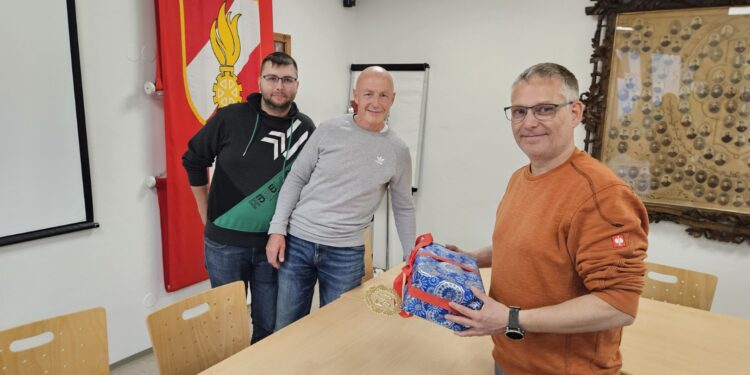 Freudiger Gesellschaftsabend bei der Hauptfeuerwache Bad Ischl