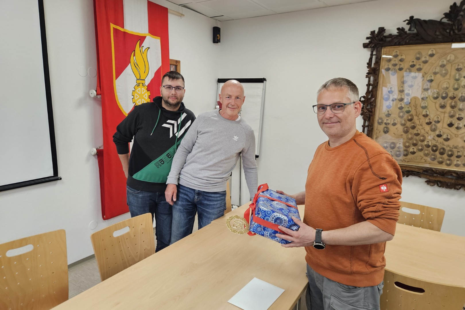 Freudiger-Gesellschaftsabend-bei-der-Hauptfeuerwache-Bad-Ischl