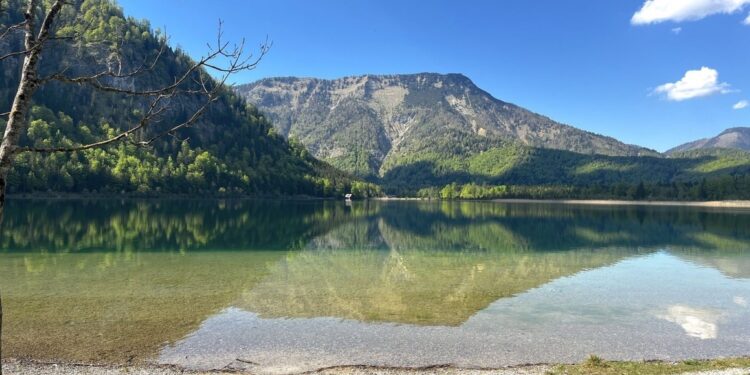 „Des schenste Platzerl auf da Welt des is da Offensee“ – 1. Mai mit dem Arbeitergesangsverein Kohlröserl aus Ebensee