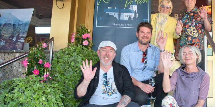 Kunst BRAND(L)GEFÄHRLICH – Kaffee Brandl wird zur Galerie