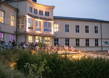 SAVE THE DATE: 24.-26.07.2025 OKH Open Air – Indie-Größen, Spoken Word und Familienkonzert unter freiem Himmel