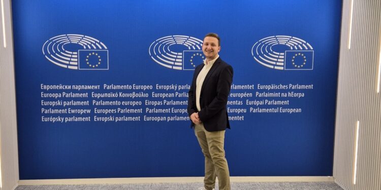 Europa zum Anfassen: Praktikum in Brüssel für Redlhamer Student