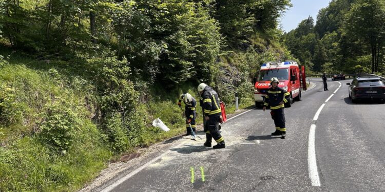 Dritter Motorradunfall am Pfingstwochenende im Weißenbachtal
