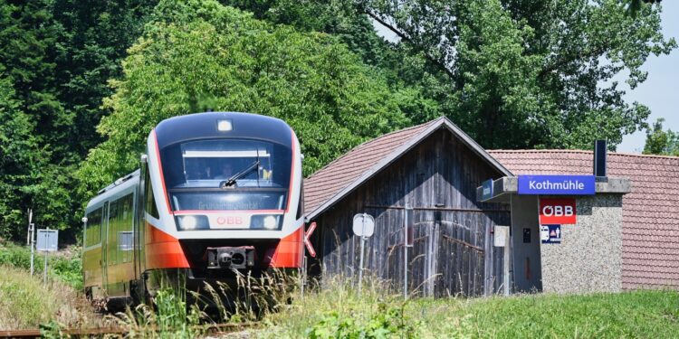 „Die Almtalbahn muss bleiben“ – Breiter Protest gegen drohende Einstellung