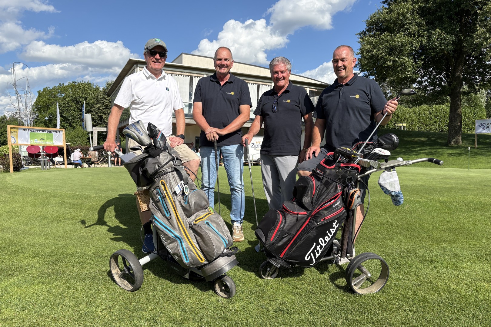 Abschlag-f-r-den-guten-Zweck-13-Rotary-Golf-Charity-Turnier-in-Regau