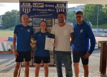 „Goldener Schuh“ für Torschützenkönigin Nina Grieshofer!